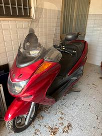 Yamaha Majesty 250 rosso - 2004 - 48.000 km ca