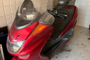 Yamaha Majesty 250 rosso - 2004 - 48.000 km ca