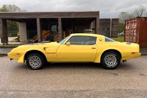 PONTIAC TRANS AM 6.6 V8 del 1979