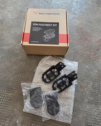Pedane ION SW MOTECH per ktm e husqvarna