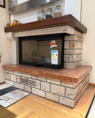 CAMINETTO CON RIVESTIMENTO -PIAZZETTA-