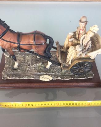 Carrozza calesse sposi ceramica capodimonte