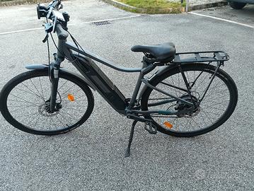 E-BIKE River side. 