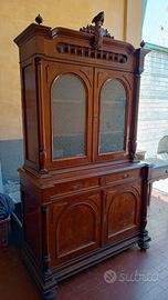 credenza con vetrina