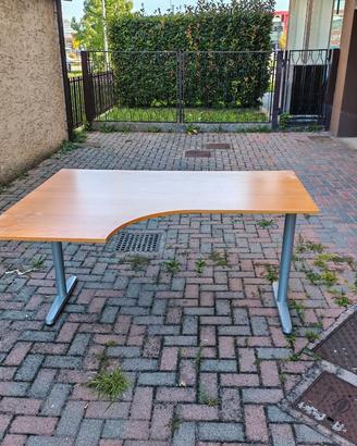 Scrivania ikea modulare