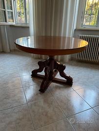 Tavolo rotondo in legno - gamba centrale decorata