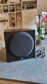 Subwoofer attivo compatto Yamaha modello YST-SW012