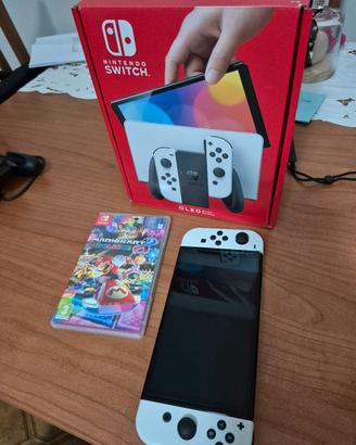 NINTENDO SWITCH OLED CON MARIO KART 8 DELUXE 
