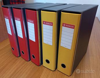 5 raccoglitori Esselte per ufficio – plastica dura
