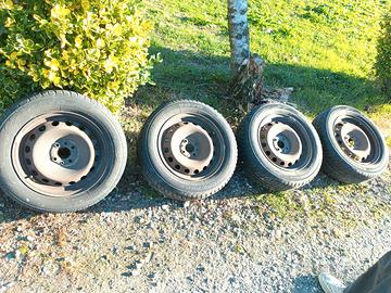 Treno gomme termiche invernali 195/60 R15 + cerchi