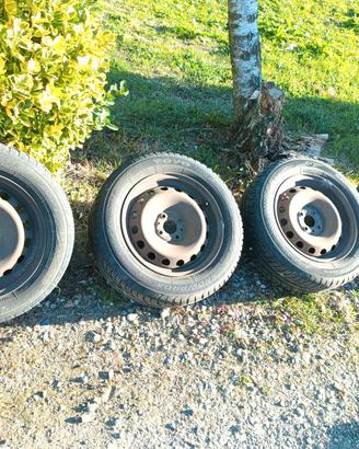 Treno gomme termiche invernali 195/60 R15 + cerchi
