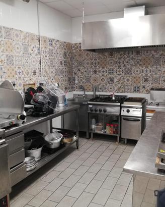 cucina completa per alimentari - gastronomia