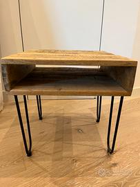 Comodino stile industry