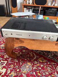 Amplificatore a due canali fase vintage