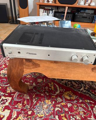 Amplificatore a due canali fase vintage