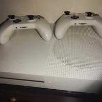 xbox x funzionante con 2 controller e tutti i fili