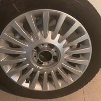 Cerchi e gomme termiche fiat 500 lancia y