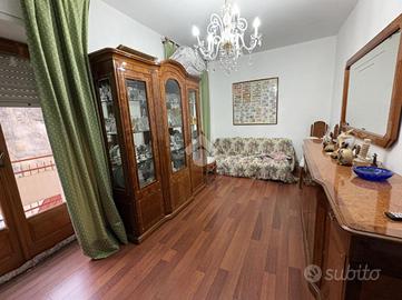 4 LOCALI A LAMEZIA TERME