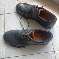 scarpe stringate