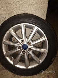 Cerchi in lega con pneumatici Michelin Ford x-max