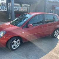 Ford Fiesta 1,2 16v benzina/metano