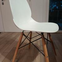 Sedia stile nordico con slitta in plastica e strut
