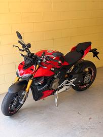 Ducati Streetfighter v4s 2020