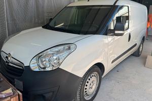Furgoncino Opel combo