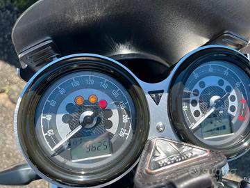 Triumph Speed twin 1200