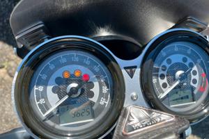 Triumph Speed twin 1200