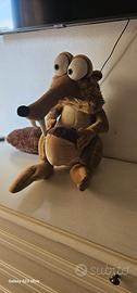 Scoiattolo in peluche