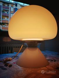 grande lampada da tavolo opalino