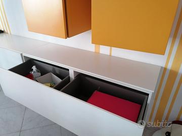 Parete attrezzata e cucina