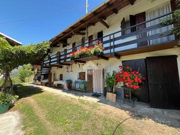 CASA SEMINDIPENDENTE A SANFRONT