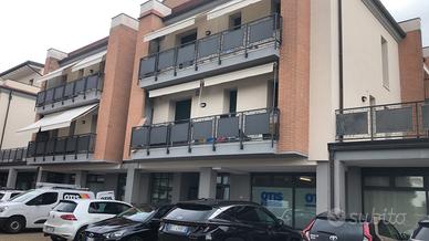Magazzino - doppio garage