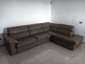 Divano in pelle usato