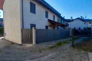 Privato vende villa
