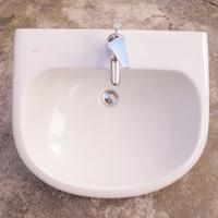 Lavandino Ideal Standard con colonna