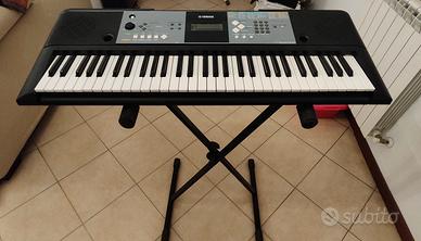 Tastiera Yamaha PSR-E233