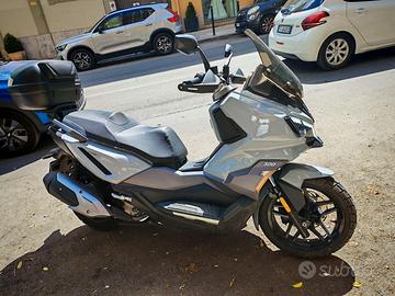 SYM 300 ADX