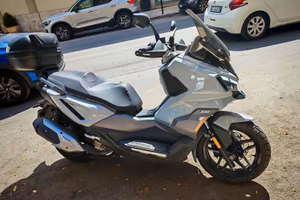 SYM 300 ADX