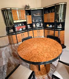 Armadio e tavolo con 4 sedie anni 70