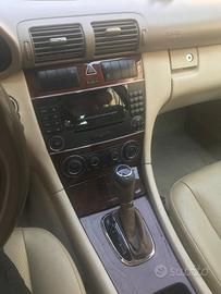 2005 MERCEDES-BENZ Classe C 220