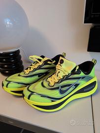 Nike Vomero plus SE - pari al nuovo - 44