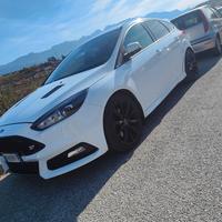 Ford Focus ST vera 