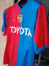 Maglia calcio originale Basilea con 2 autografi