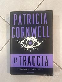 Libro La Traccia  Patricia Corneell