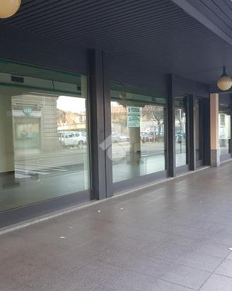 NEGOZIO A PARABIAGO