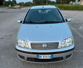 Fiat punto 1.2 con soli 60 mila km