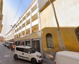 2 LOCALI A PARMA